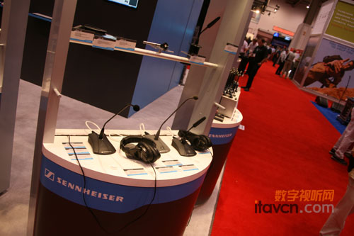 ɭI(y)Infocomm2010