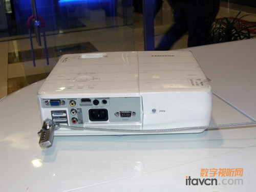 SP-M300ͶӰC(j)ӿ