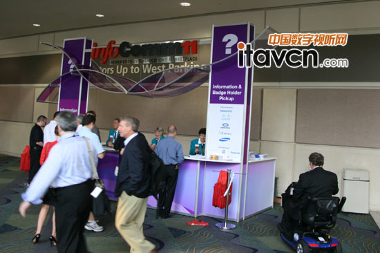 (gu)infocomm2011Mί(hu)(wn)ԃ(xn)̎