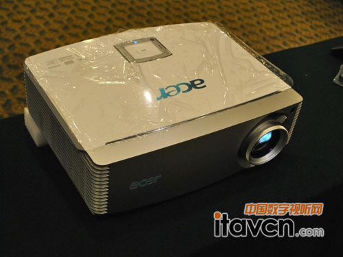ȫ׿“ȫ3D+1080P” 곞ͶӰC(j)H9500BD