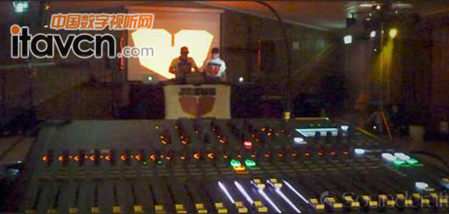 Soundcraft Si Compact 24{_