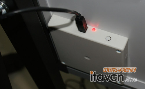 IQBoard ʽӰװUSBӿ