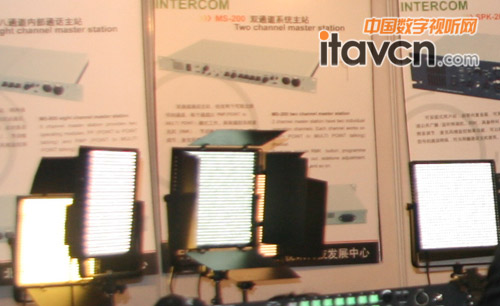 東杰視訊燈光展品