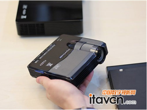 優派“小無敵”PLED-W200讓您傾心不已