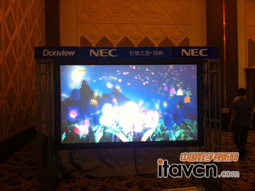 OPSһw(dng)w-2_(ti)NEC PX750U+