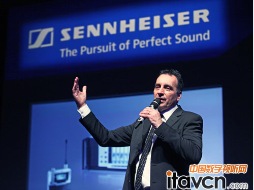 Sennheiser(gu)Ĺ̎Kevin Jungk
