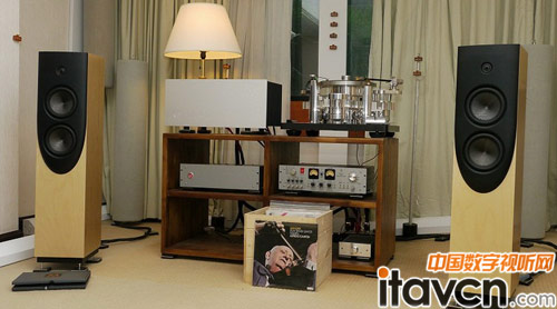 lʵʧ Magico V2피P(yng)