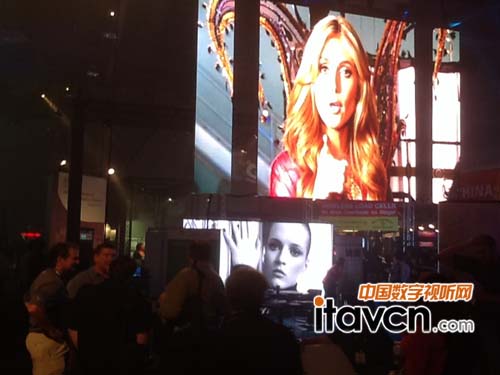 ���۽�LED�҃�(n��i)������2012������LDIչ