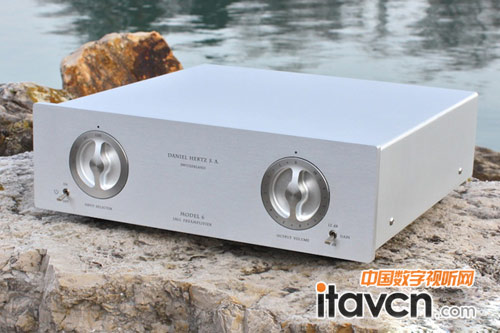 極致精確度 Daniel Hertz SA M6前級