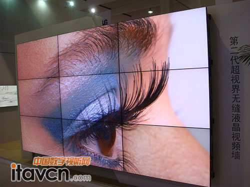 三星第二代超視界無縫液晶拼接視頻墻UD55A