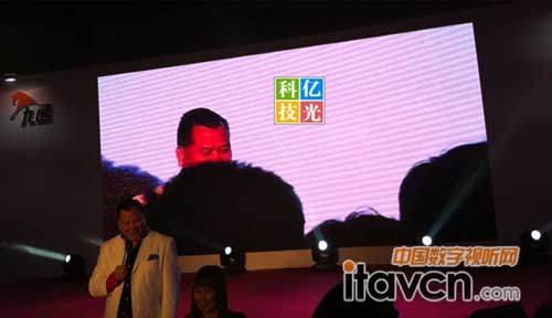 ���RӰ���f�����cLED�������V�݇��H��܇���bչ