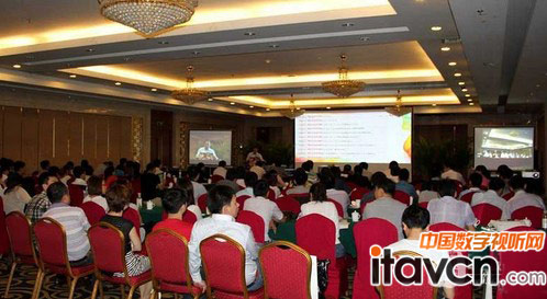 夏普發(fā)布高亮投影機(jī)新品