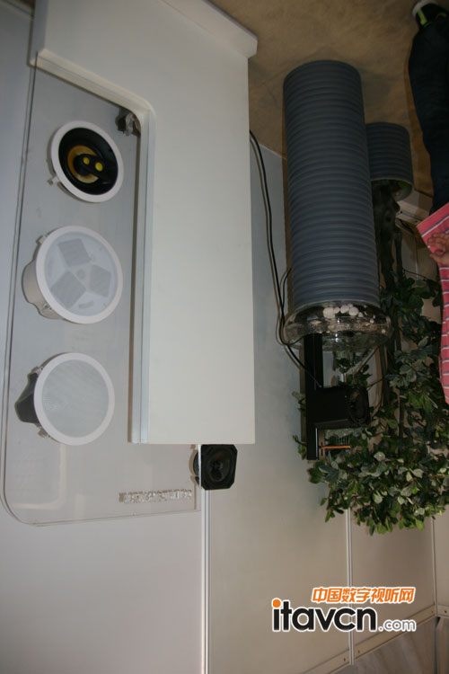 心業電子吸頂音箱