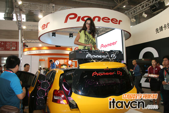 先鋒締造寶馬香車與頂級音頻的完美視聽體驗區