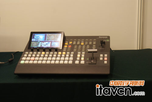 松下多格式切換臺松下AV-HS410MC