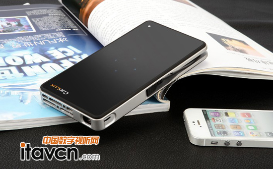 酷樂視Q5微型投影機