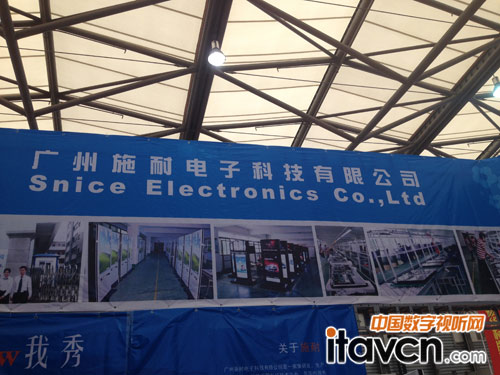 施耐多元化數字標牌綻放上海標牌展