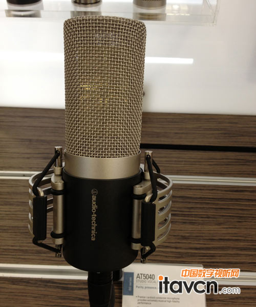 AT5040獨特的振膜設計也為之帶來明顯的優勢