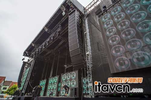 Meyer Sound LEO;ꇔUϵy