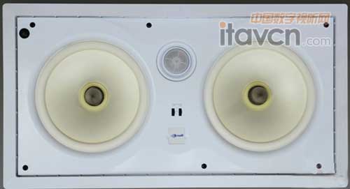 搭載了雙8英寸低音和球頂高音的SDM-8主音箱