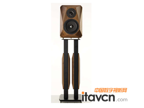 Astera的分頻器為“搭棚”設(shè)計,接線使用VDH的無氧銅線及銀線