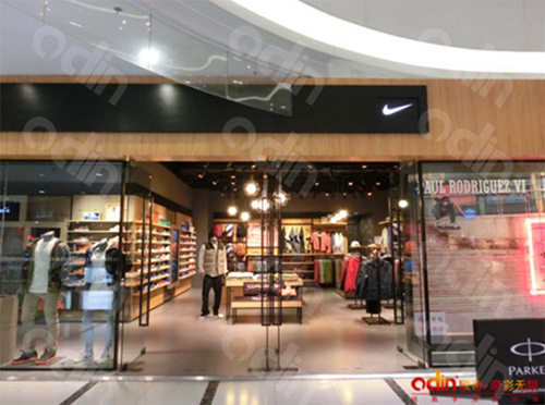 歐帝多款液晶廣告機應用上海龍之夢廣場