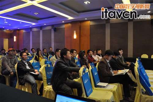 ��ͶҕӍ2013��ȫ��Ѳչ�Ϻ�վ�F��