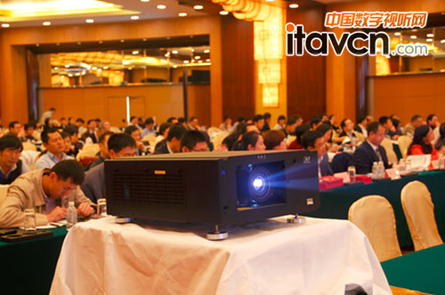 金橋信息閃耀首屆工程建設標準化高峰論壇