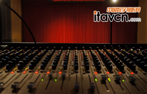 ��Ժ���b��Cadac S-TYPE�{(di��o)���_(t��i)