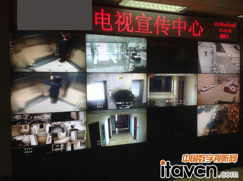 晶拼接屏安裝現(xiàn)場(chǎng)