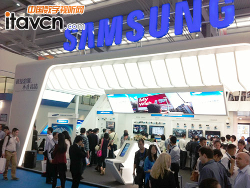 三星民用安防新品亮相安博會(huì)吸引了眾多觀展人群