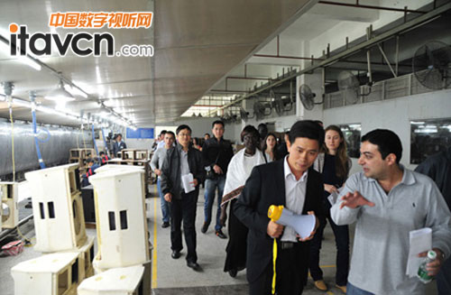 國際外貿訪問團到訪三基音響制造基地
