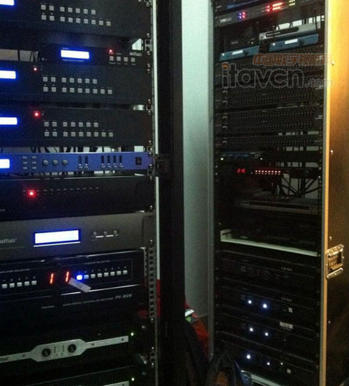 啟拓多媒體中央控制器QT-ZK60WF,能夠保證會議流暢進行