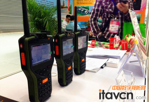 捷視飛通MT200智能終端亮相電子信息展
