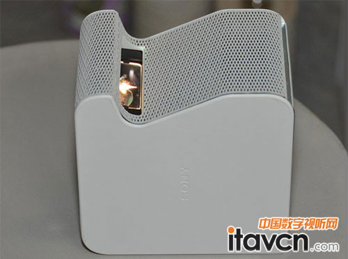 索尼推防水微型投影機(jī)
