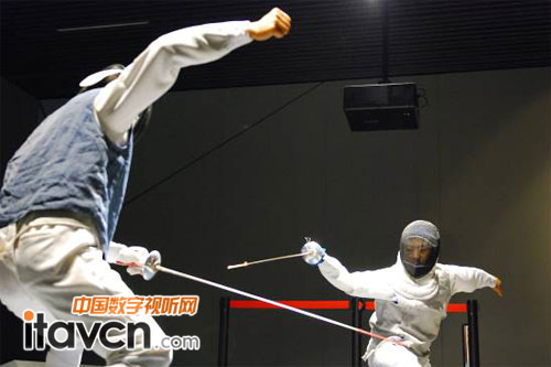 中國刀剪劍博物館現場使用的麗訊D5500專業工程投影機