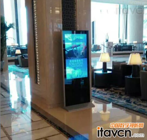 信頤廣告機(jī)入駐香格里拉大酒店