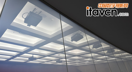 &ldquo;��(ji��n)�s������(ji��n)��&rdquo;�ĕ�(hu��)�h��&mdash;&mdash;����ͶӰ�C(j��)�����V�|��ɽ�V�l(f��)�y�Е�(hu��)�h��