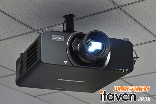 虛擬仿真助培訓 開創(chuàng)投影新紀元