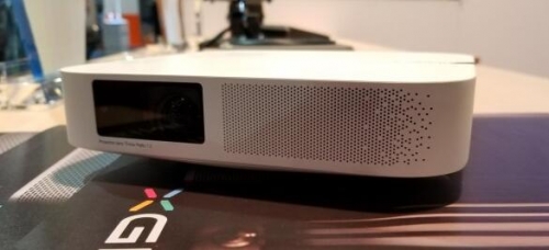 極米多款產品亮相CES2018