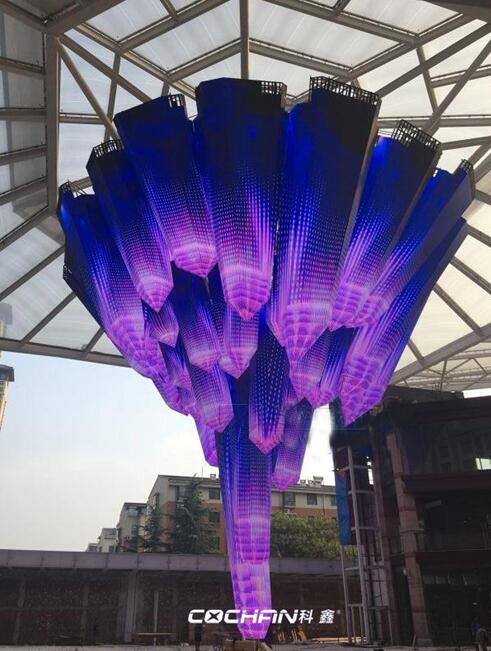 藝術與科技完美交融,水晶造型LED屏現身西安