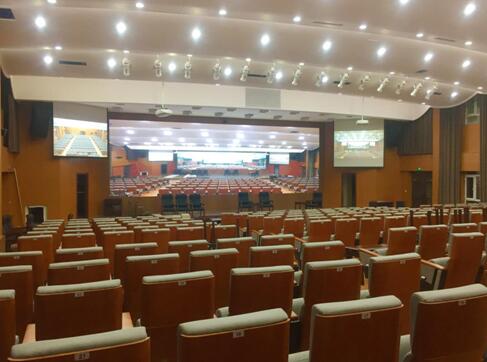 阿勒泰地區某高級學校