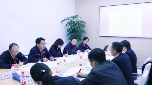 航空工業集團產業拓展部副部長馬學文蒞臨國畫調研