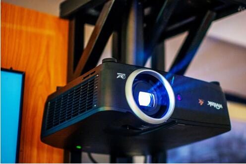 Vivitek(��Ӎ)�׿�4K����ͶӰ�CHK2288