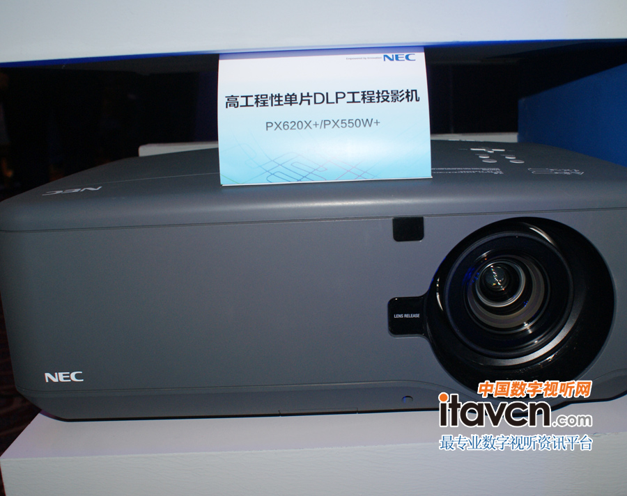 �߹����Ԇ�ƬDLP����ͶӰ�C