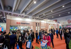 普教展 鴻合科技實力演繹科技創(chuàng)新盛宴