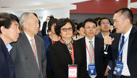 協(xié)會領導一行蒞臨希沃展臺參觀指導